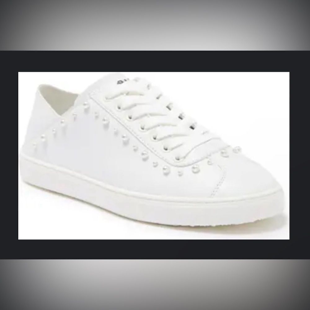 Stuart Weitzman Superstud Convertible Sneaker SZ 9